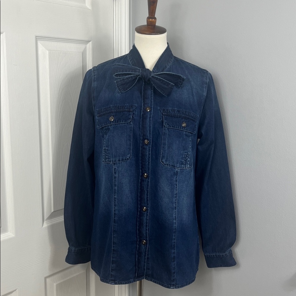 Cabi Waterfront Denim Top - Picture 3 of 9